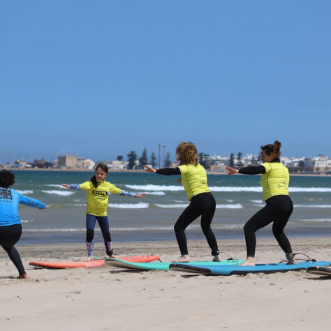 Cours de Surf en groupe 1h | Enfant de 8 à 14 ans